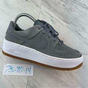 •Nike Womens Size 7.5 Air Force 1 AF1 Grey Shoes AR5339-003 Platform